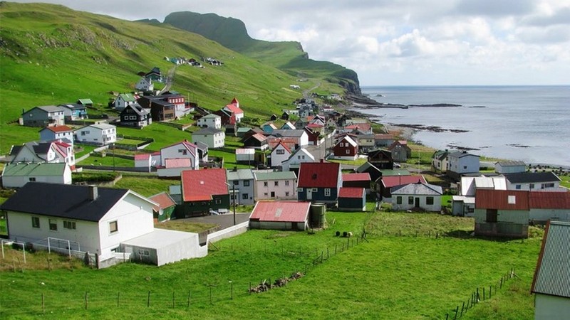 Olsokfeiring på Færøyane med Sylfest Lomheim